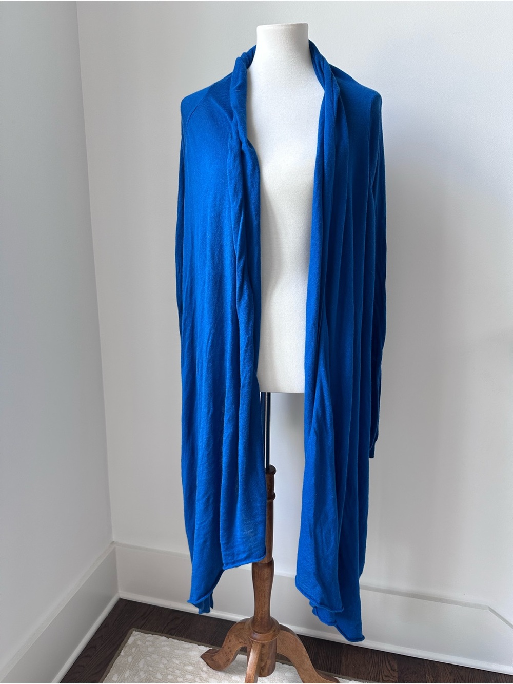 Moda International Royal Blue Long Sleeve Sweater Wrap Size Medium